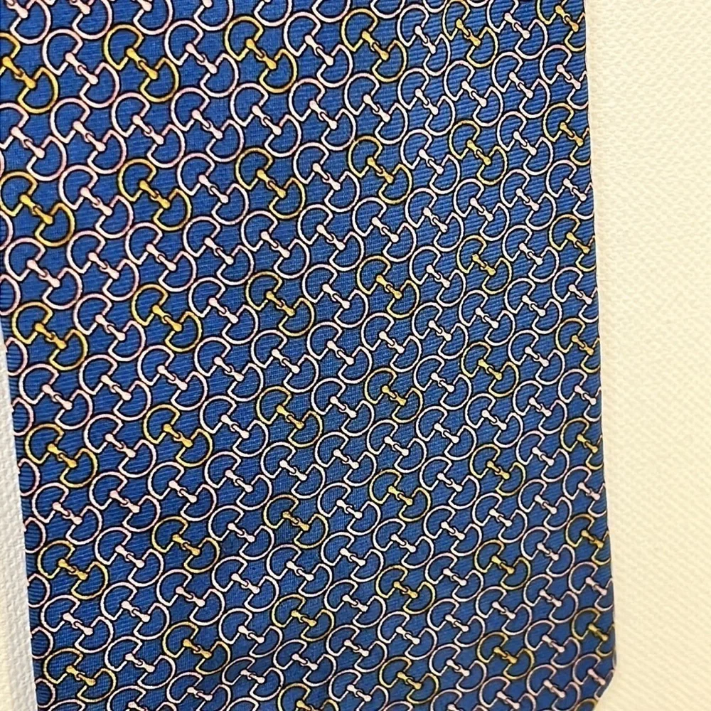 Burberry silk tie blue with pink and gold D ring design - Picture 3 of 9